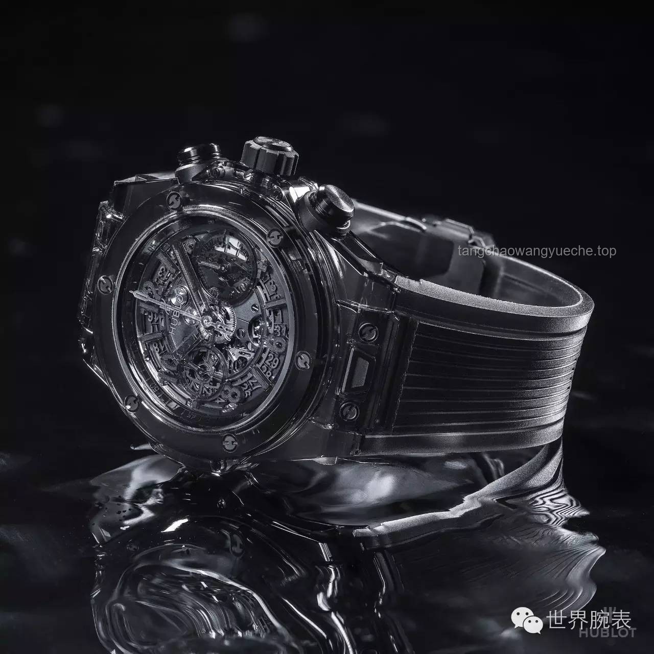 巴黎世家跨界创新，4500元平角短裤裙的时尚哲学？